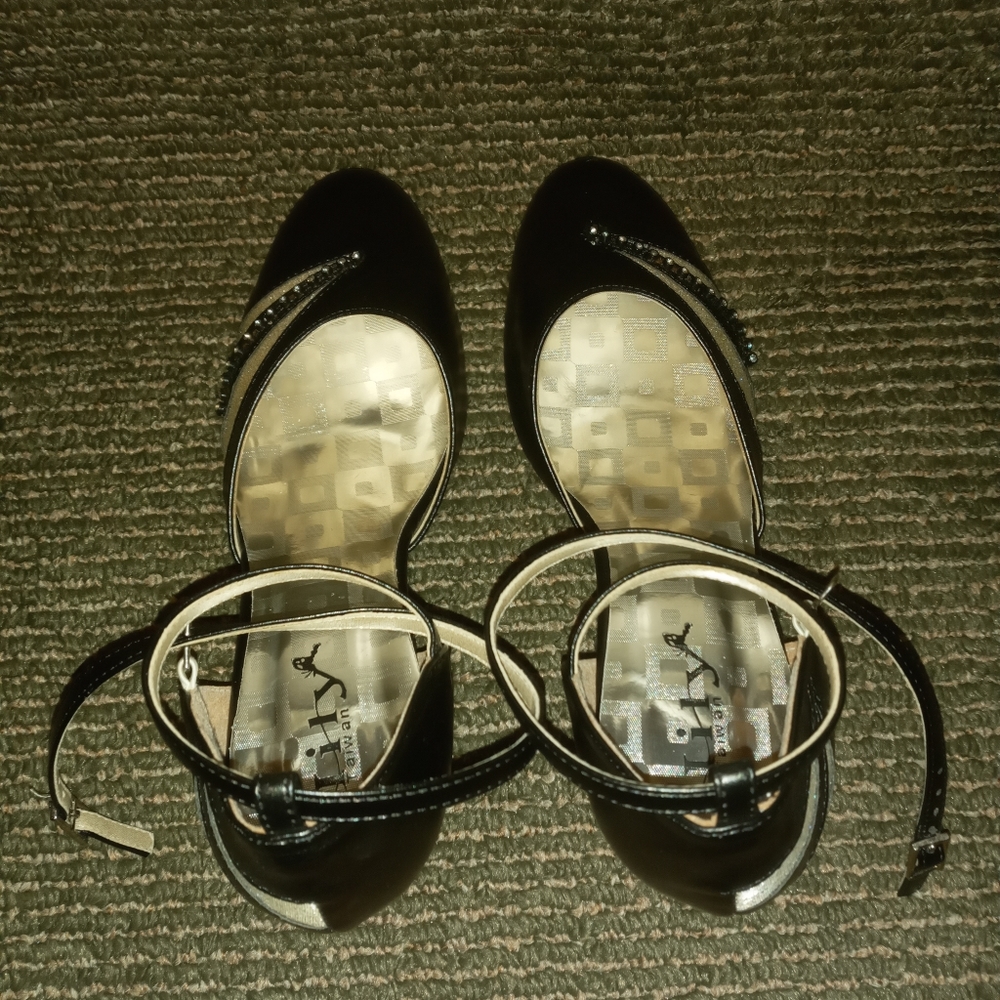 Girl's dressing shoes